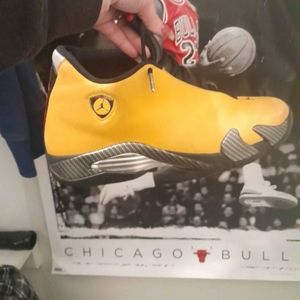 Jordan retros reverse yellow Ferrari